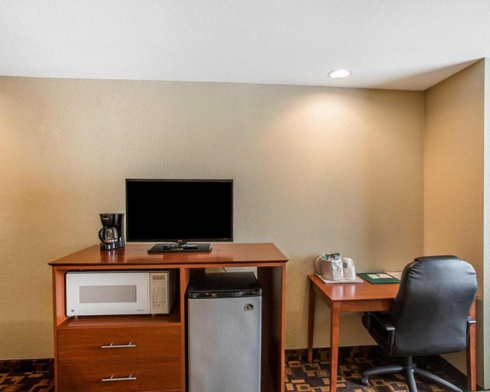 Quality Inn & Suites Mount Juliet Exterior foto